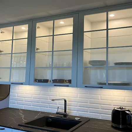 Διαμέρισμα In By The *