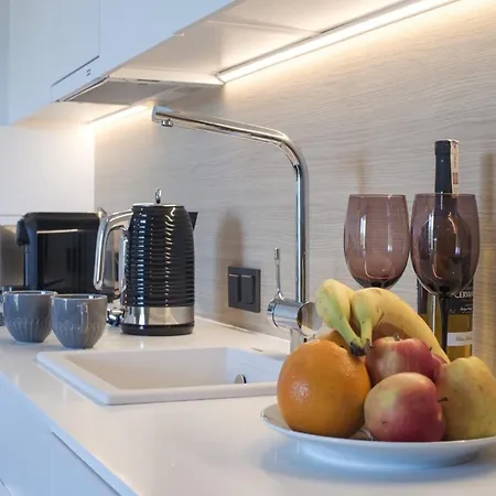 Apartament In By The