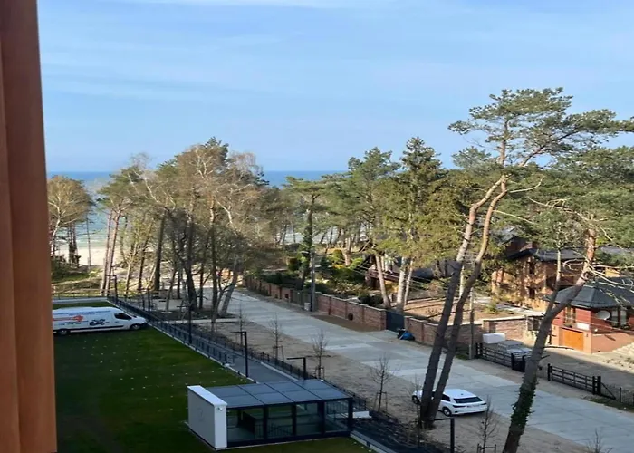 アパート In By The