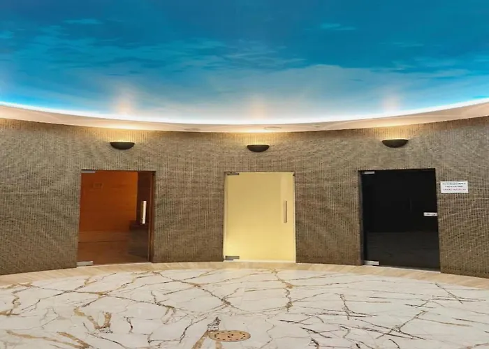 アパート In By The